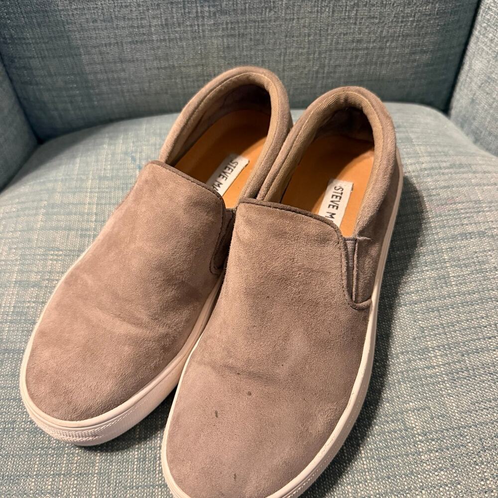 Steve Madden Gills Gray Suede Slip On Sneakers Women’s Size 6M Casual Shoes